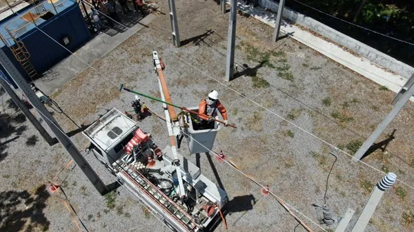 A Enel destaca que em maio deste ano foi iniciada uma megaoperação em parceria com a SSPDS com foco no combate ao furto de cabos.