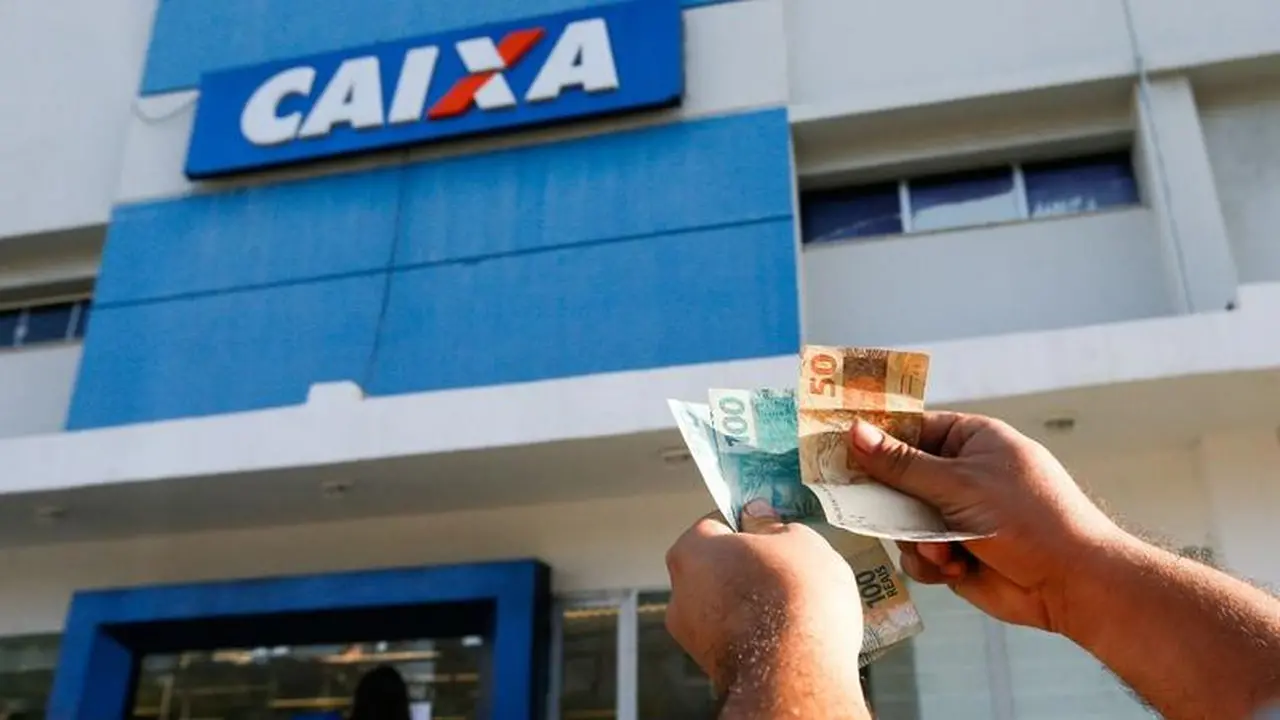 Imagem da notícia: Lula se irrita com anúncio da 'Bet da Caixa' e deve cancelar lançamento
