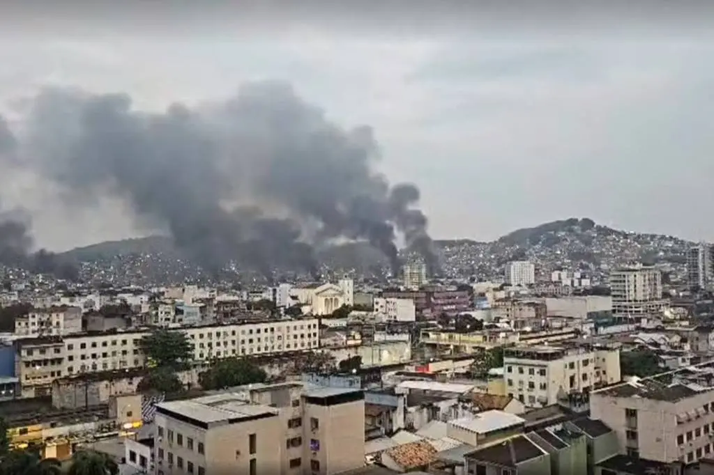 Imagem da notícia: Megaoperação contra o Comando Vermelho deixa pelo menos 64 mortos e 81 presos no Rio
