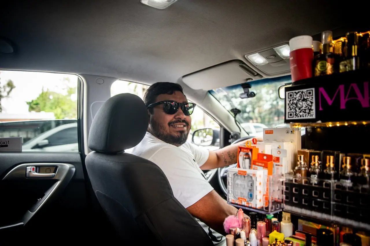 Imagem da notícia Motoristas de aplicativos de Fortaleza faturam até R$ 7 mil com 'lojas móveis'