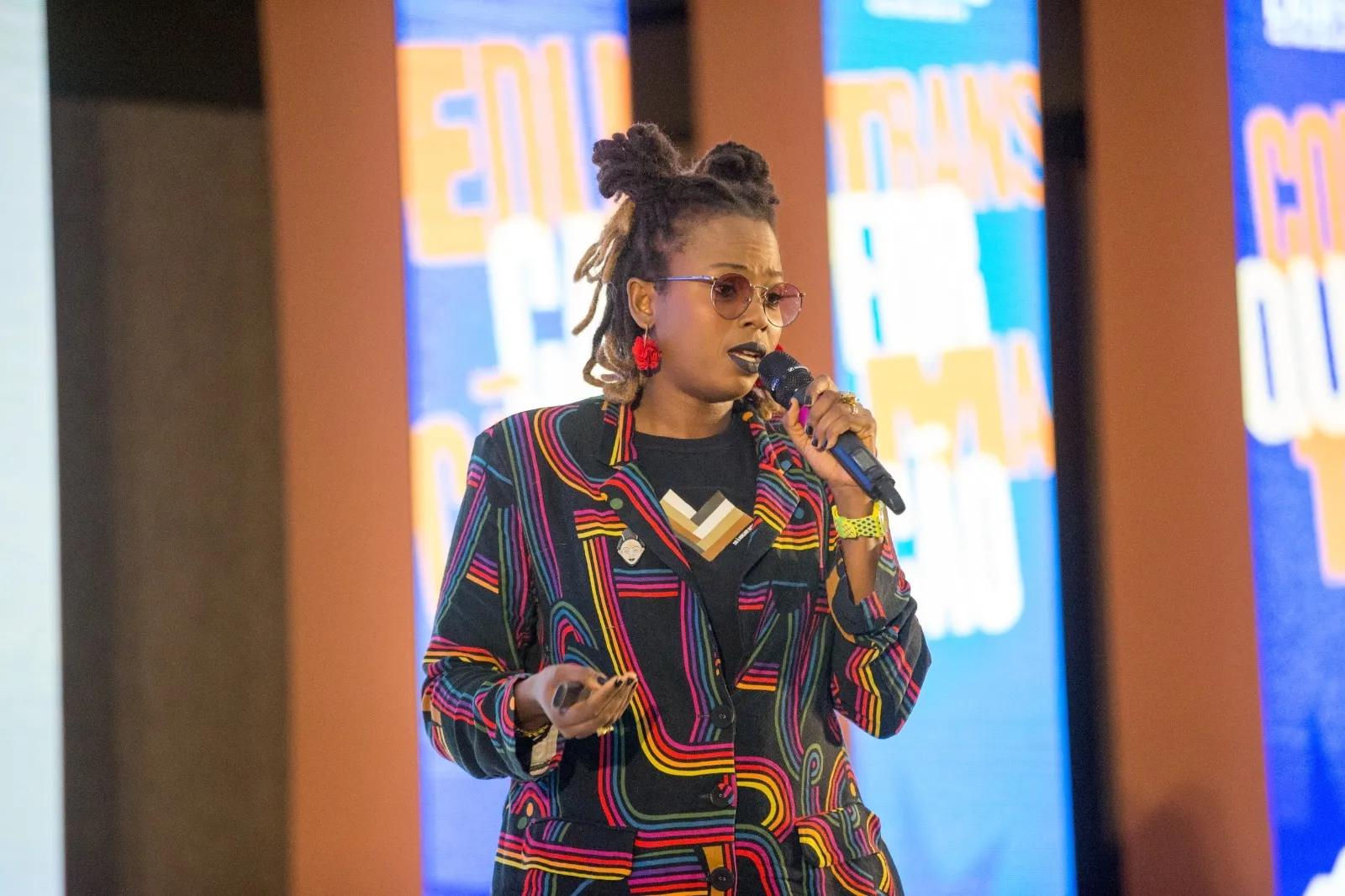 Luana Genot, especialista em educação antirracista, palestra no Prêmio Terra de Sabidos.