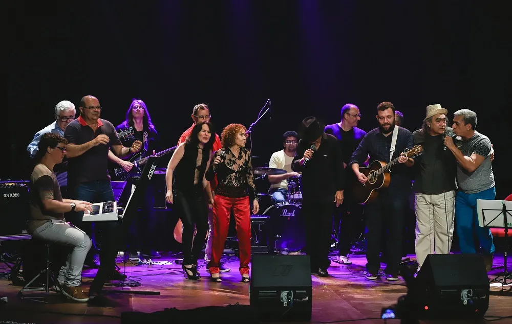 Espetáculo reúne músicos de diferentes gerações.