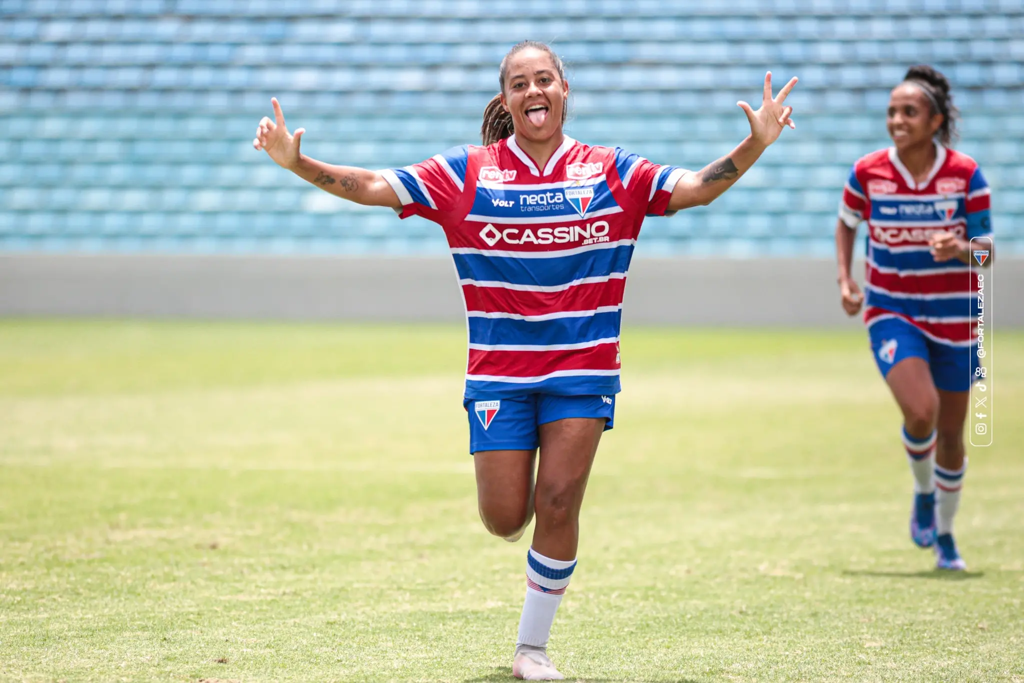 Imagem da notícia Com uma a menos, Fortaleza vence o Ceará no Clássico-Rainha
