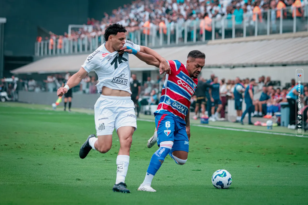 O Fortaleza empatou confronto direto com o Santos, e baixou a linha que corte para a permanência na Série A