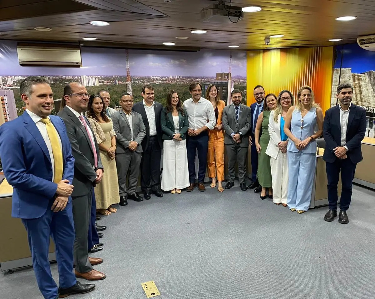 Imagem da notícia: Recondução de Sâmia Farias como defensora pública geral do Estado é aprovada por comissão da Alece