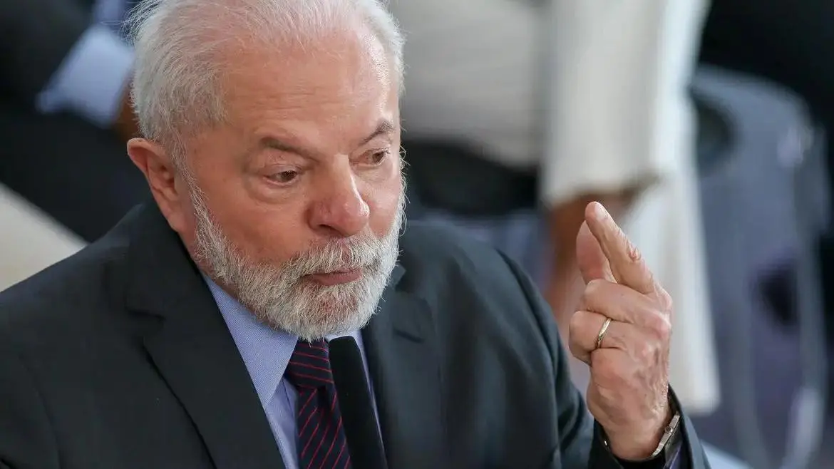 Imagem da notícia Lula classifica operação no Rio que matou 121 pessoas como ‘desastrosa’ e ‘matança’