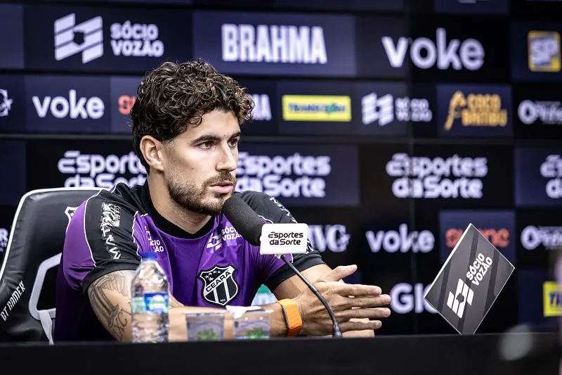 Imagem da notícia: Antes do Clássico-Rei, Pedro Raul reafirma foco total no Ceará e deixa futuro em aberto