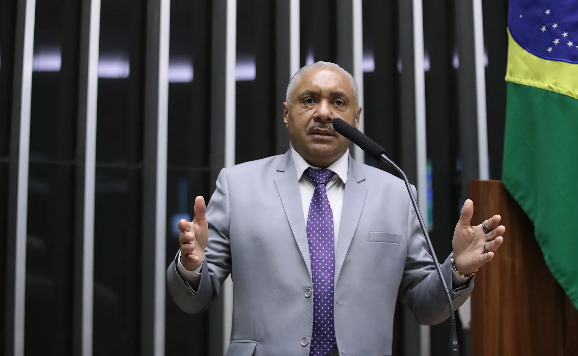 Imagem da notícia Após baixa eleitoral, Tiririca traz carreira política para o CE e evita cravar ser base ou oposição