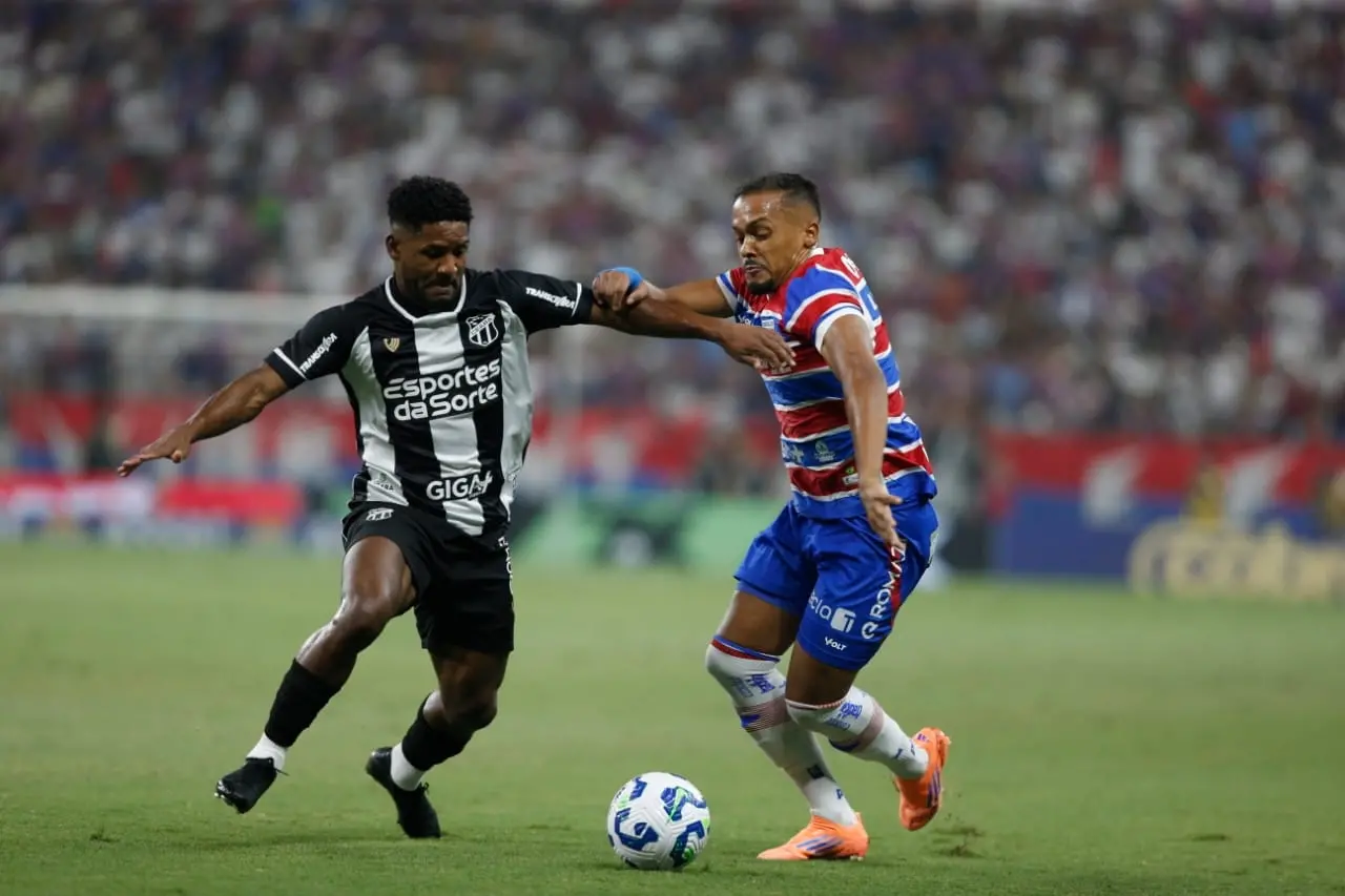 Imagem da notícia Ceará arranca empate no Clássico-Rei e afunda o Fortaleza no Z-4 do Brasileirão