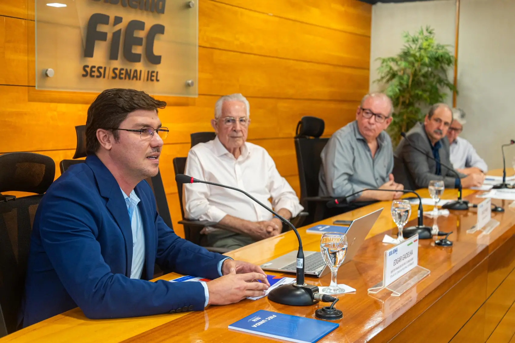 Imagem da notícia: Técnico do Senai Ceará é 1º lugar no concurso para professor do ITA 