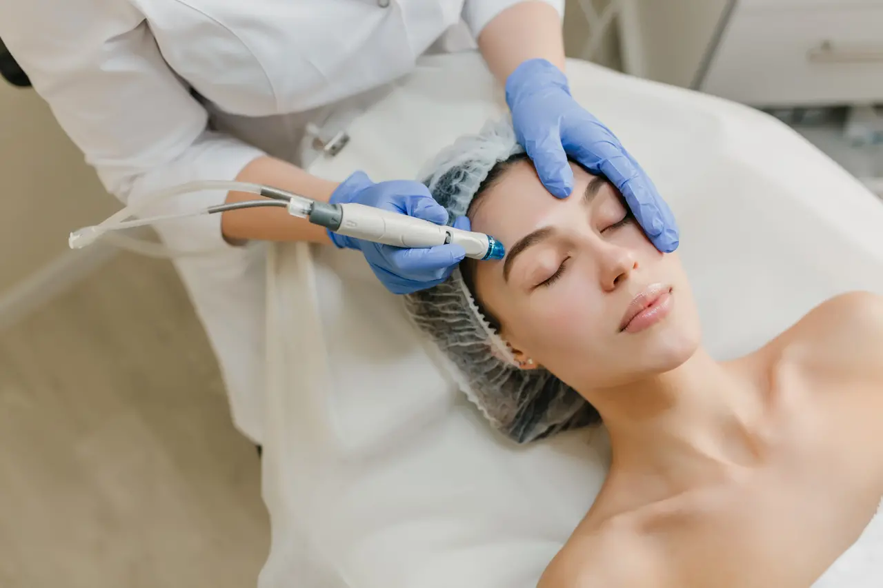Imagem da notícia Em franca expansão, setor de estética abre 1,6 mil clínicas no Ceará e prevê faturar R$ 9,5 bilhões