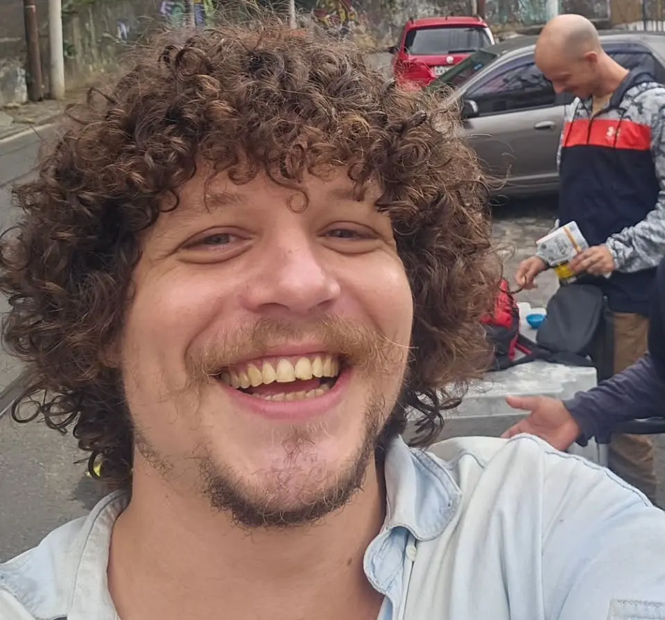 Imagem da notícia Em novo álbum, filho de Cássia Eller homenageia pai que não conheceu