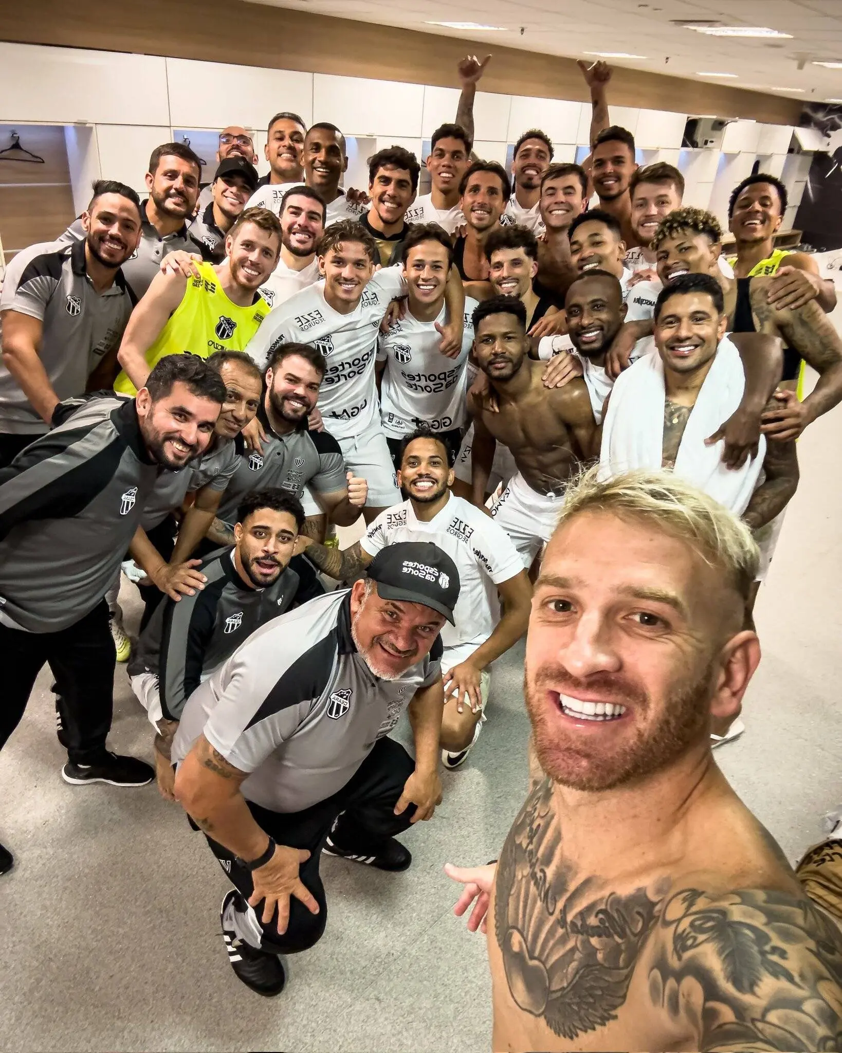 Imagem da notícia Jogadores do Ceará ganham folga após vitória sobre o Corinthians; veja quando será o próximo jogo