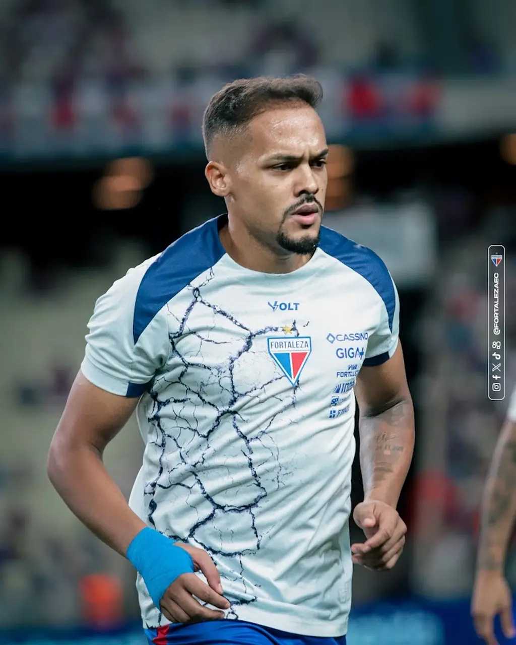 Imagem da notícia Pacheco sentiu tornozelo no aquecimento e não enfrentou Atlético-MG