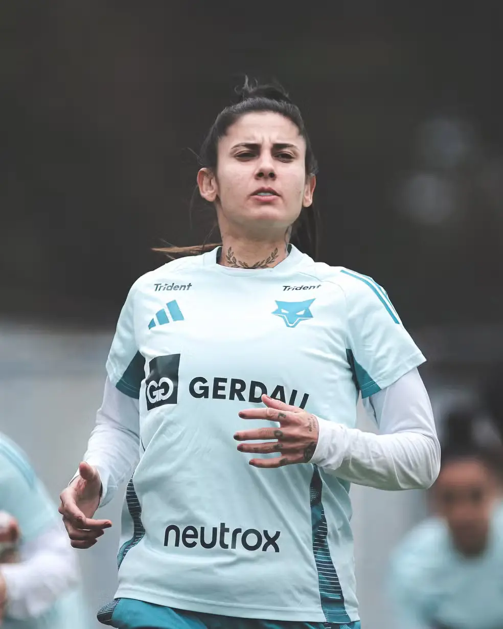 Imagem da notícia Gaby Soares, do Cruzeiro, cria perfil em plataforma de conteúdo adulto com objetivo diferente