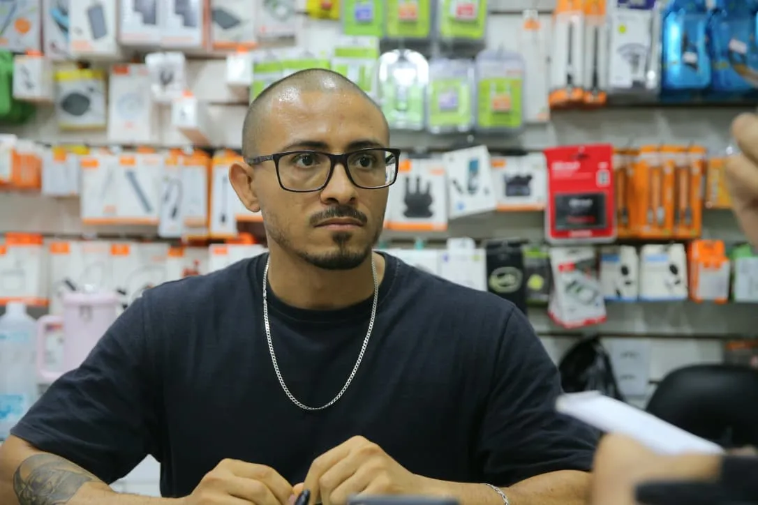 Genilson Silva correu até o hospital para ajudar a retirar bebês em situação de risco.