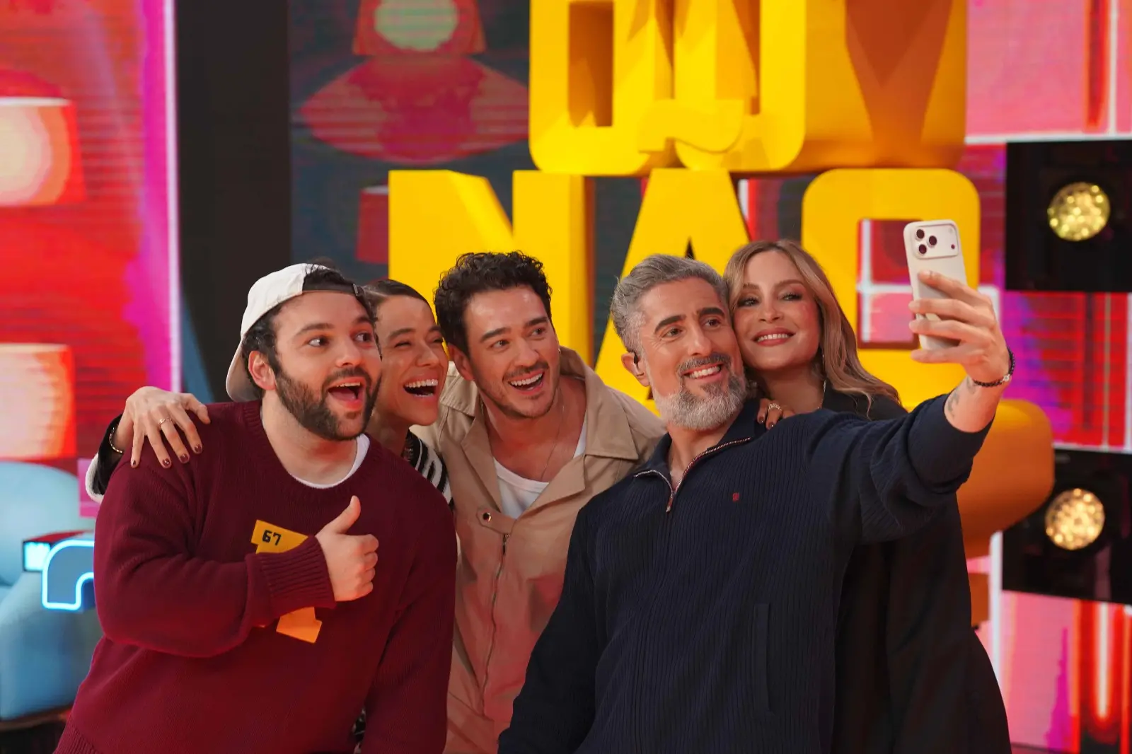 Imagem da notícia Marcos Veras, Miá Mello e Raphael Ghanem são destaques no ‘Caldeirão com Mion’ deste sábado (15)