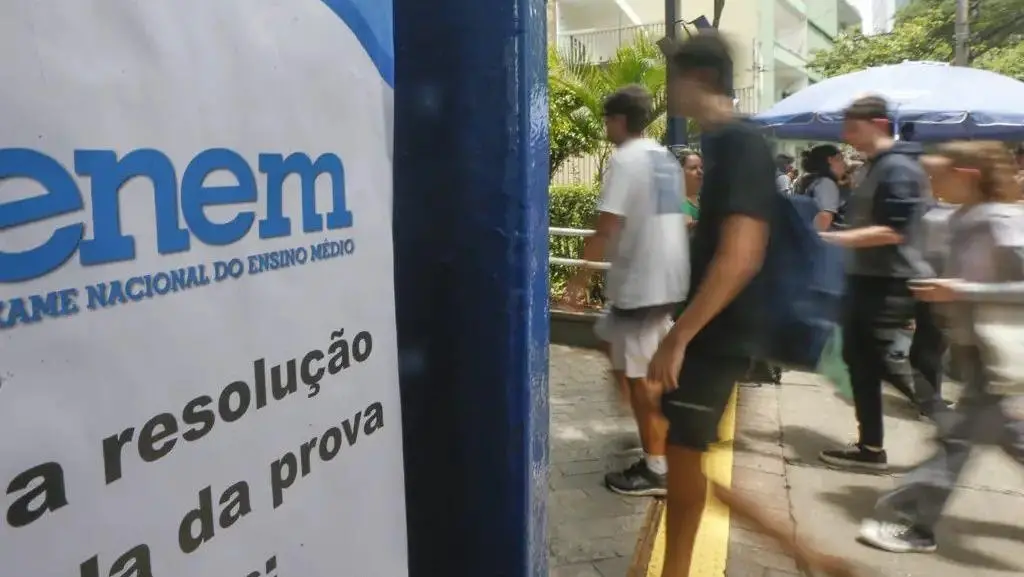 Imagem da notícia: Prova de Matemática do Enem 2025 usou Usain Bolt, corrida e livrarias em questões; veja