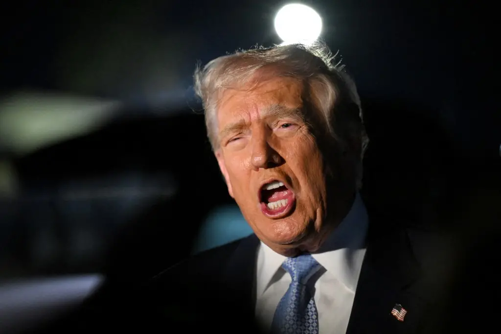 Imagem da notícia: Trump cogita negociar com Maduro e amplia ação no Caribe