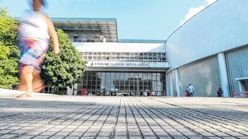 Imagem da notícia Mãe acusada de matar filho de um ano em Fortaleza vai a júri