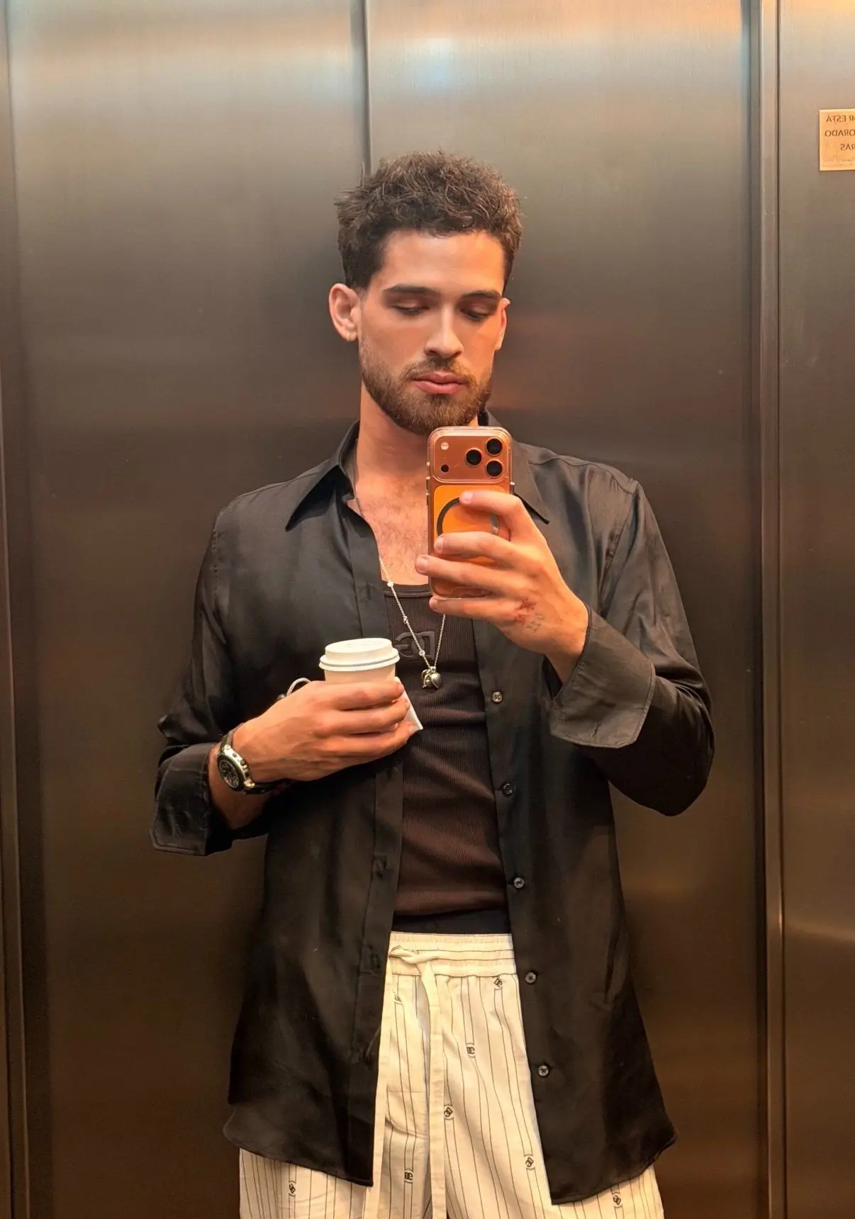 Imagem da notícia João Guilherme nega ciúmes de Bruna Marquezine com Shawn Mendes