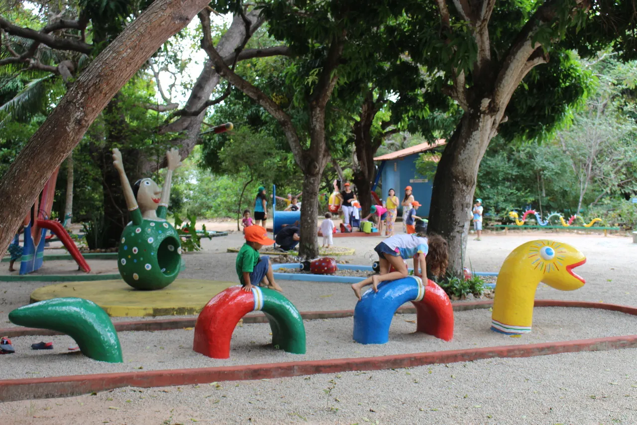 Brincadeiras e ludicidade marcam experiência do Museu Brinquedim, em Pindoretama.