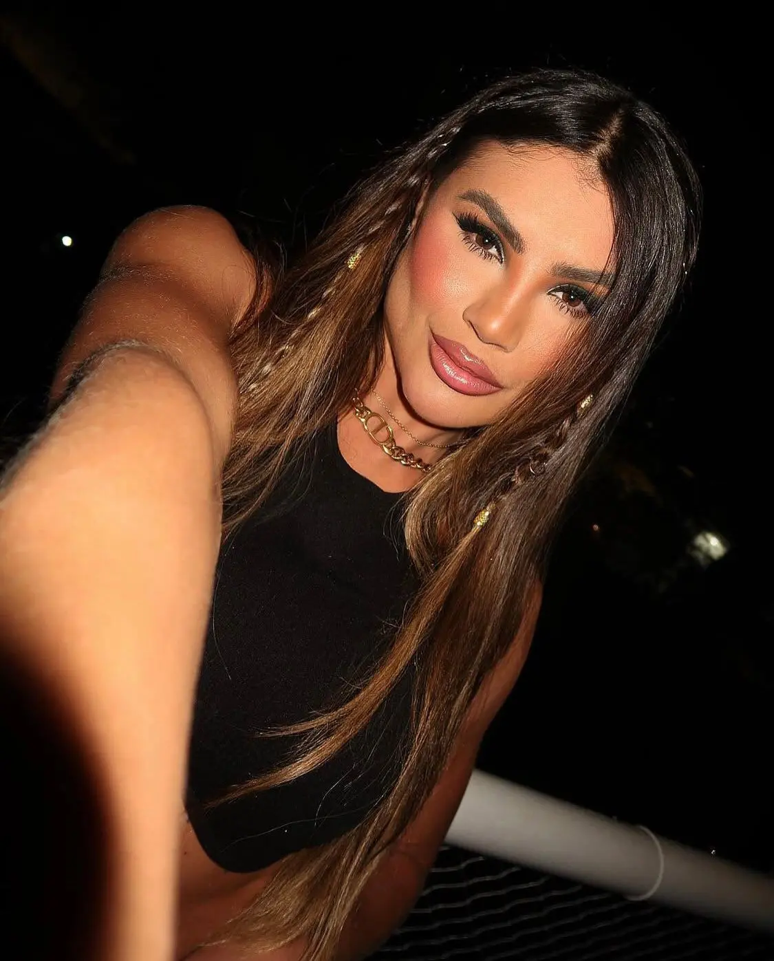 Imagem da notícia Ex-bailarina do Faustão relata terror na prisão: 'Comida estragada'
