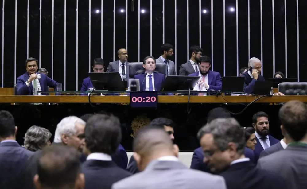 Imagem da notícia: PL Antifacção: saiba como votaram os deputados cearenses