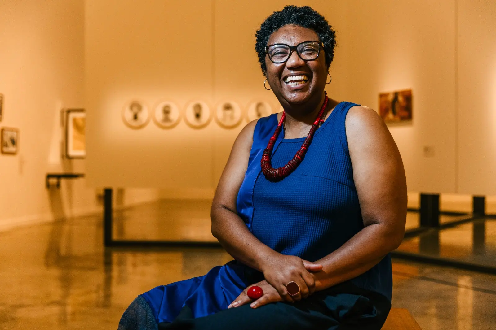 Imagem da notícia Rosana Paulino analisa questões raciais nas artes visuais: ‘O Brasil é um país que não se enxerga’