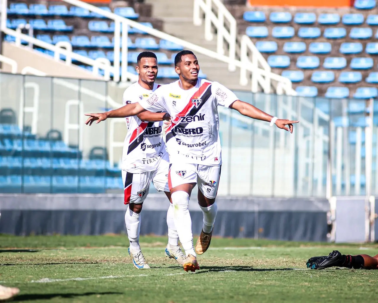Imagem da notícia Taça Fares Lopes define últimas vagas para quartas e semifinal; Veja jogos