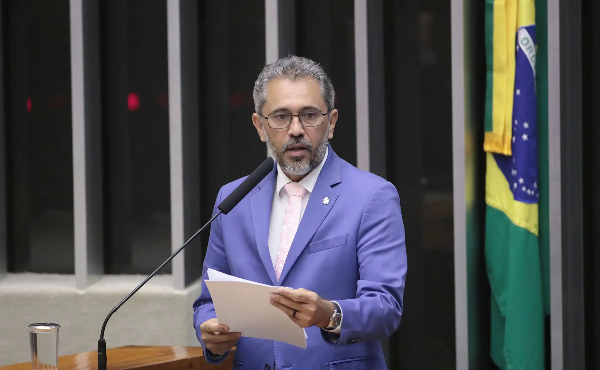 Imagem da notícia Elmano cita pontos positivos do PL Antifacção aprovado na Câmara que pode ajudar o Ceará