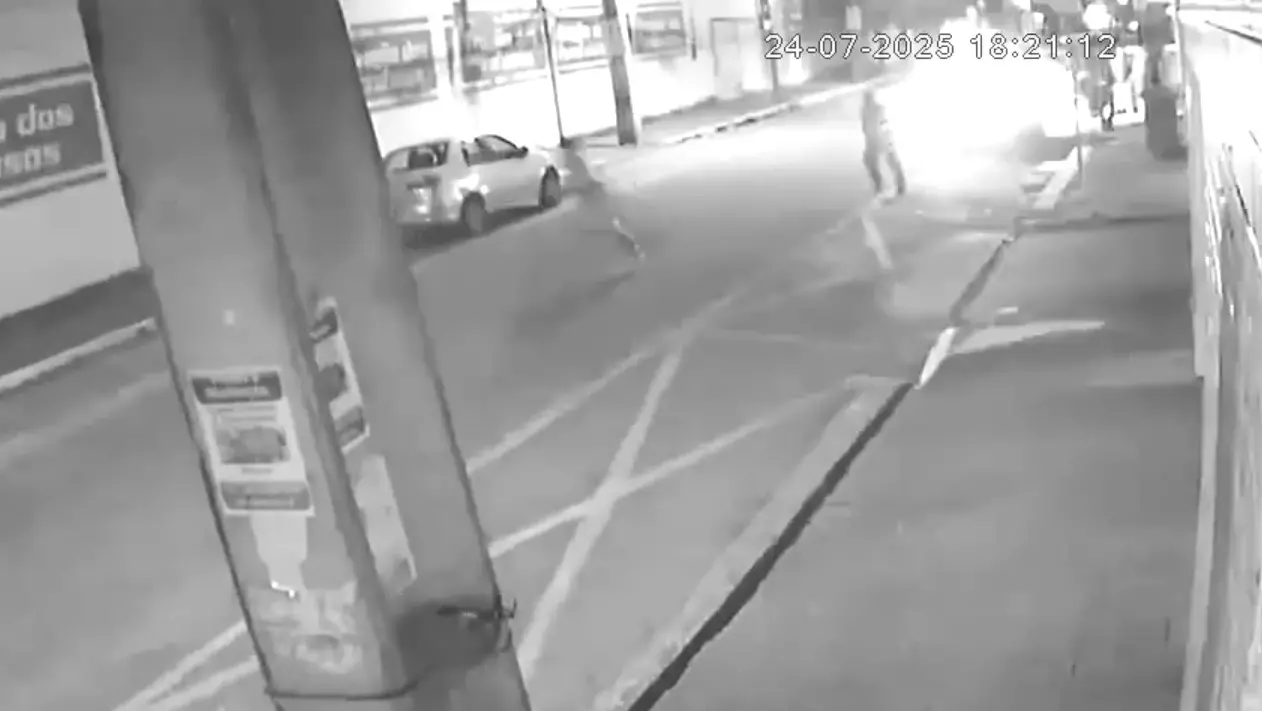Imagem da notícia PM vira réu por matar preso algemado com tiro pelas costas em Fortaleza