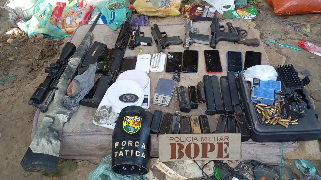 Imagem da notícia Policiais já receberam R$ 2,8 milhões em gratificações por apreensões de armas no CE em 2025