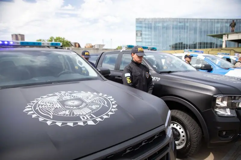 Imagem da notícia 'Rainha Branca' é presa na Argentina suspeita de ser líder do PCC na fronteira com o Brasil