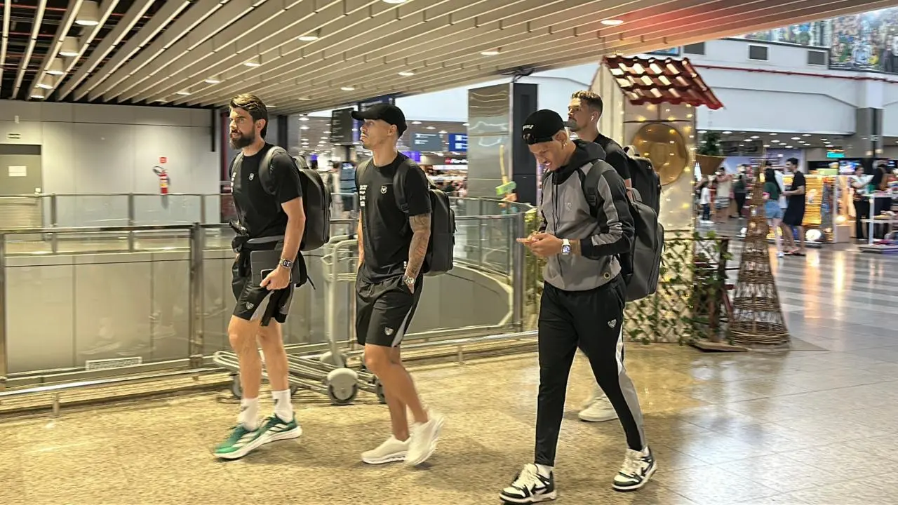 Imagem da notícia Com desfalques, Ceará embarca para enfrentar o Flamengo; veja relacionados