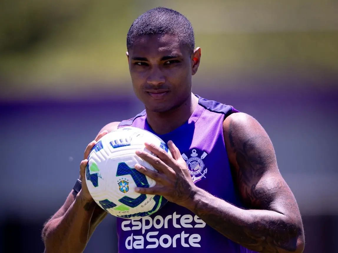 Imagem da notícia Dorival Júnior monta Corinthians misto para enfrentar o Fortaleza; veja escalação