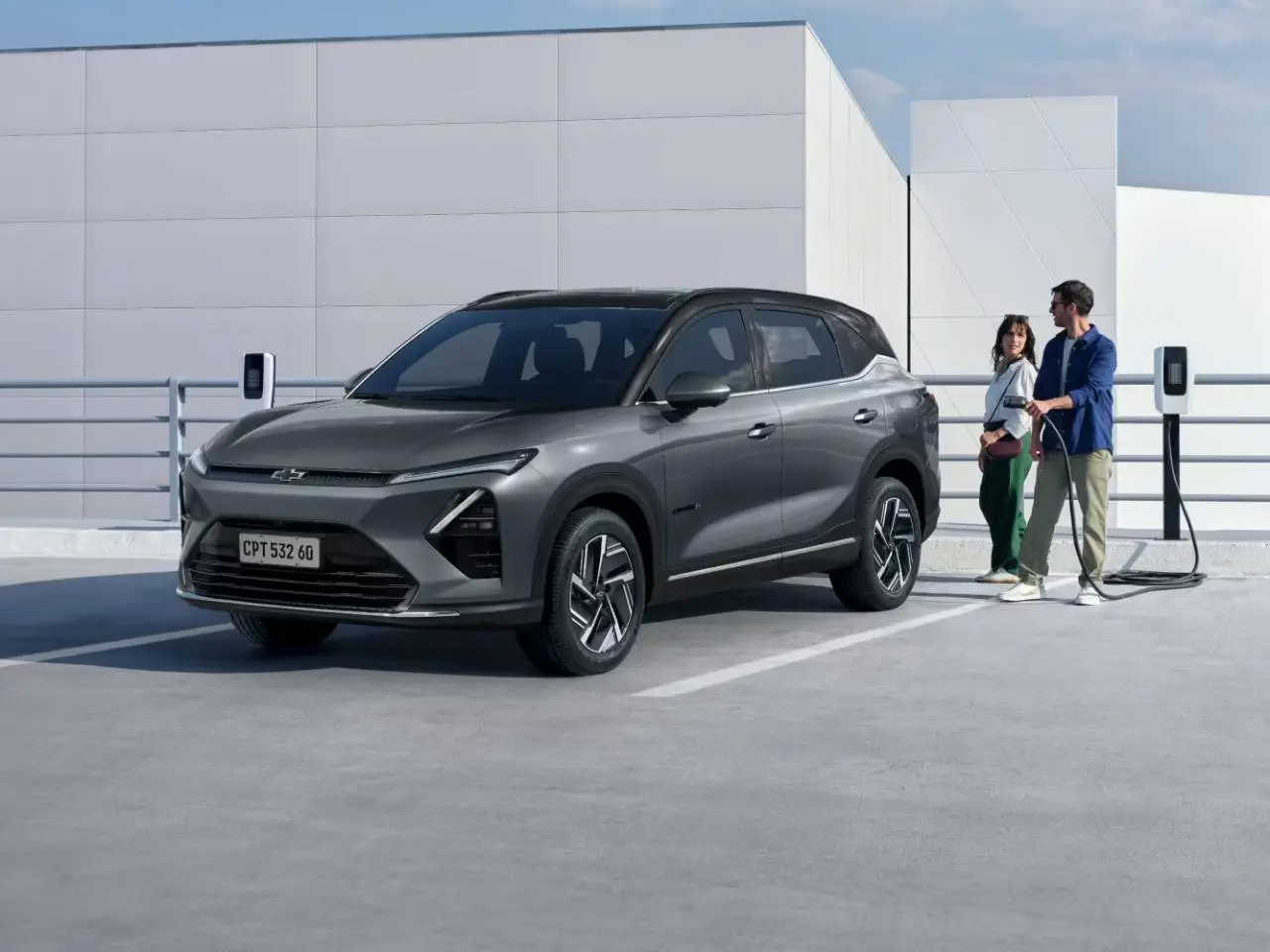Imagem da notícia Além do Spark, GM vai produzir Chevrolet Captiva elétrico no Polo Automotivo do Ceará