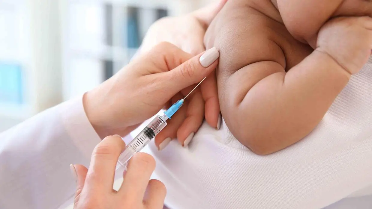 Imagem da notícia Ceará recebe mais de 29 mil doses de vacina contra vírus sincicial respiratório