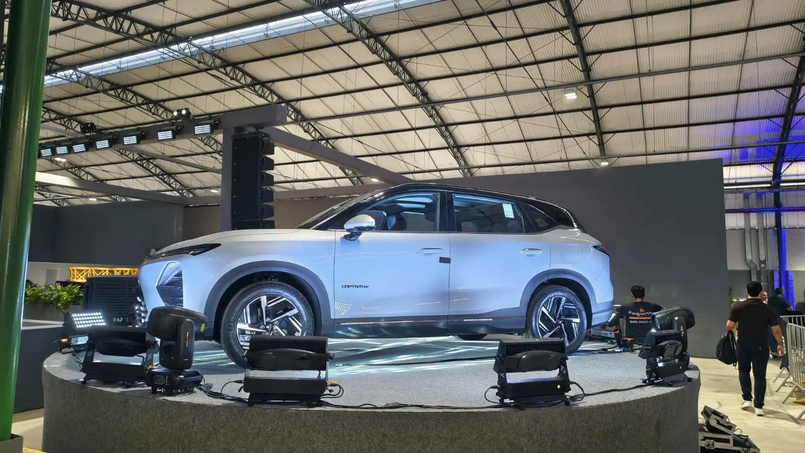 Imagem da notícia Conheça o Captiva, novo carro elétrico que será produzido no Ceará em 2026 
