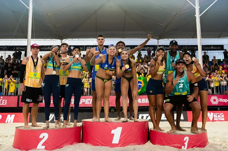 Imagem da notícia Rebecca e Carol conquistam título da Elite do vôlei de praia e assumem liderança do ranking mundial