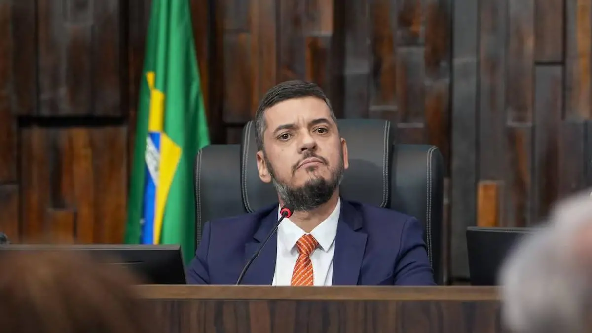 Imagem da notícia Moraes permite que Bacellar deixe prisão com tornozeleira eletrônica