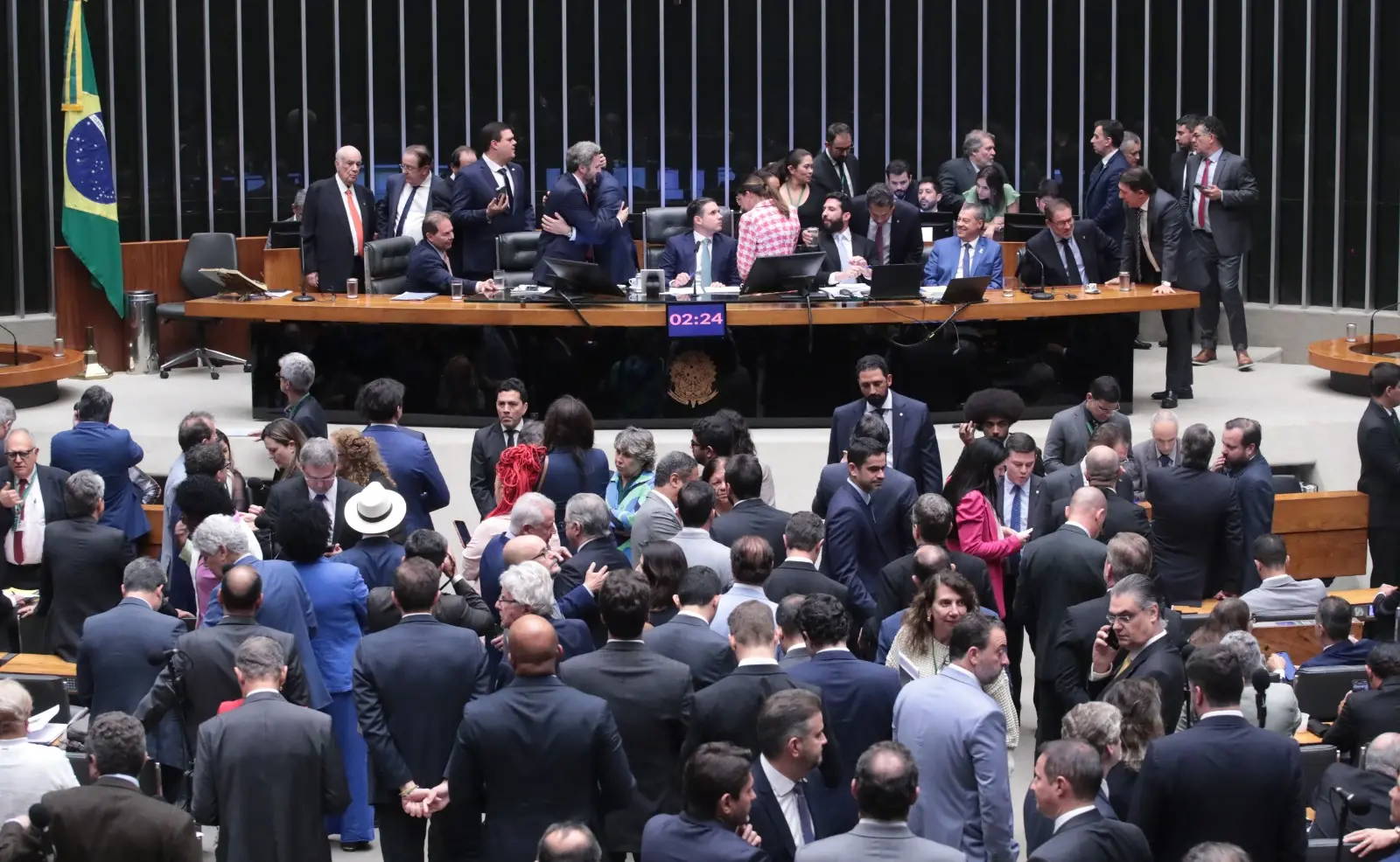 Imagem da notícia Como votaram os deputados federais do Ceará no PL da Dosimetria