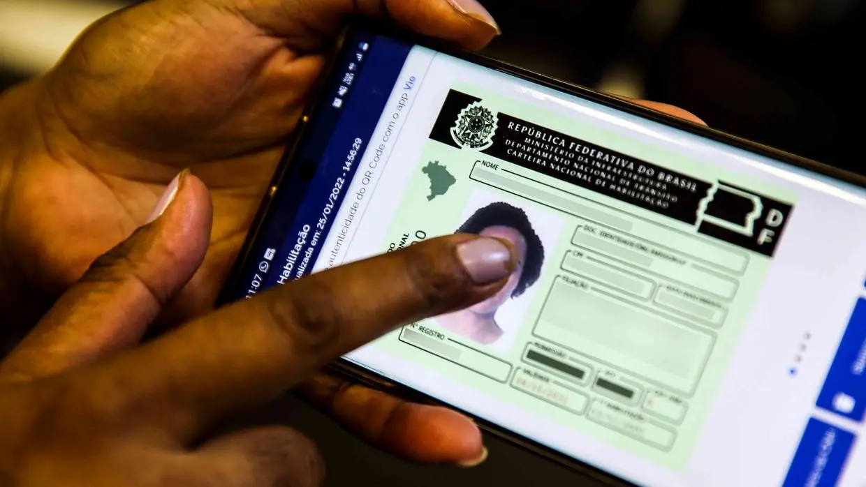 Imagem da notícia Veja como solicitar a primeira habilitação pelo app CNH do Brasil