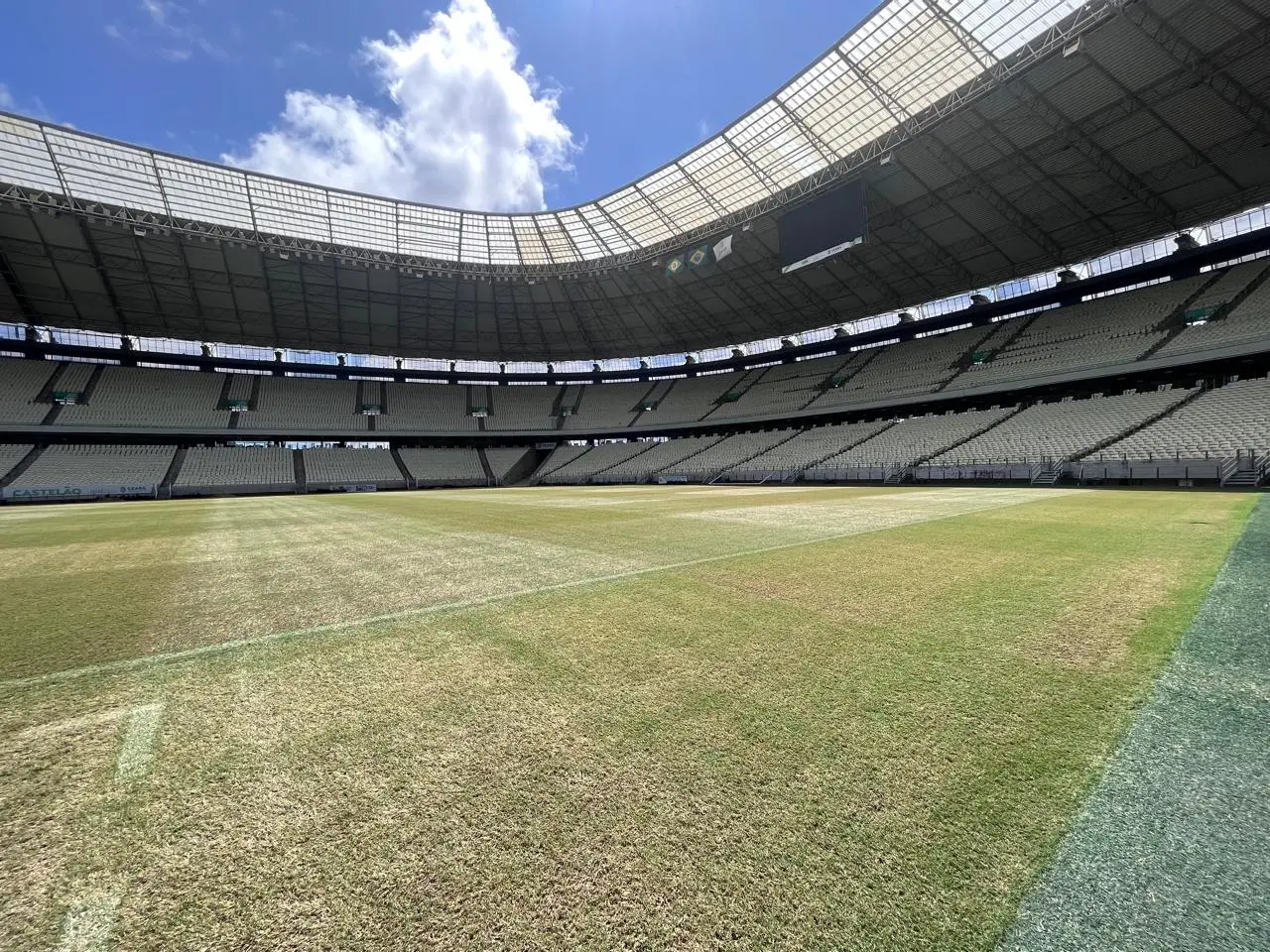 Imagem da notícia Arena Castelão inicia revitalização do gramado para 2026; reabertura será na 2ª fase do Cearense