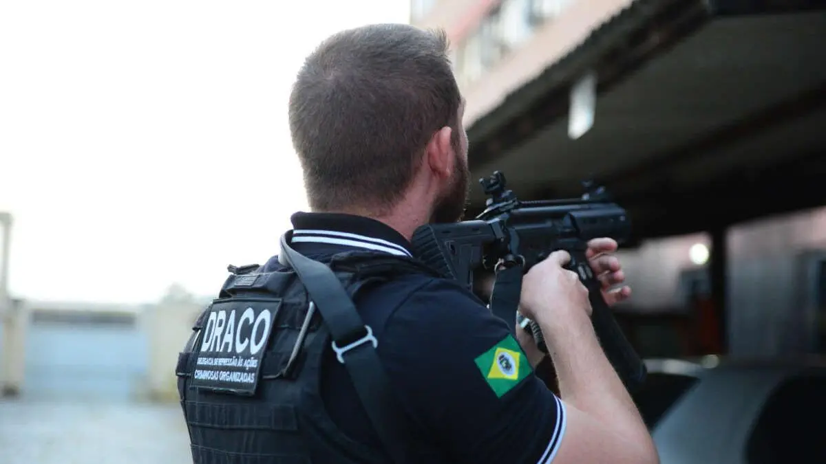 Imagem da notícia De ataques a provedores a ameaças em velórios: facções avançam no Interior do Ceará
