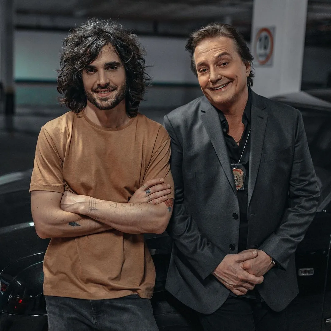 Pai e filho nos bastidores do filme 'Me Tira da Mira'; Cleo também participa da produção