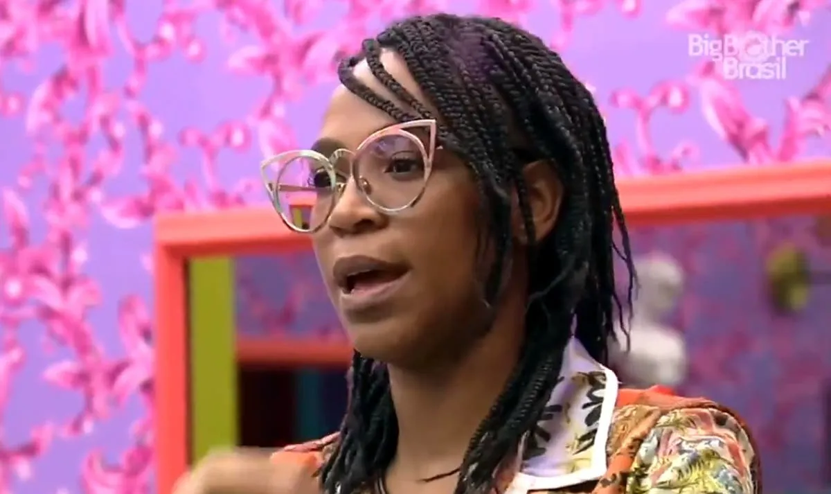 Karol criticou a postura de Juliette ainda na primeira semana do programa em conversa com Sarah e Thaís