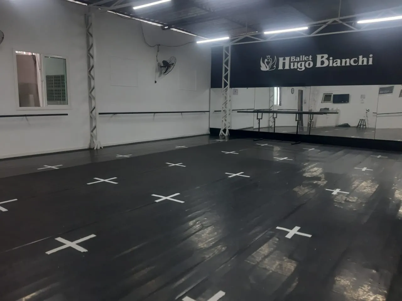 Organização no Ballet Hugo Bianchi para retorno das atividades presenciais