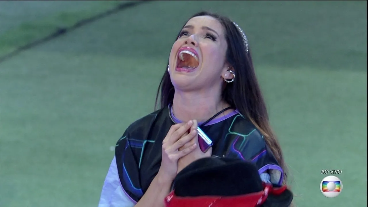 Na sorte, a paraibana garantiu a última liderança do BBB 21 aos prantos
