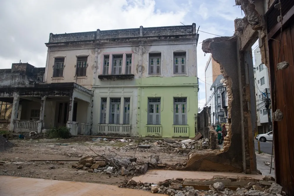 O arquiteto Romeu Duarte a remeteu , na última semana, à Secultfor um pedido de tombamento em prol de preservar uma casa na Rua Sena Madureira. Segundo ele, há valor estético e arquitetônico, histórico e ambiental.